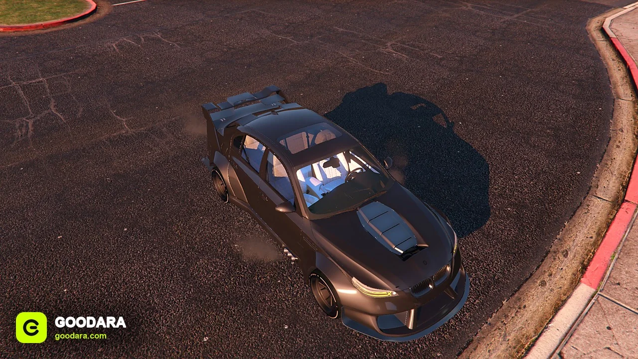 GR5 Widebody Sedan – Lore-Friendly M5 E60 with Air Ride & Sunroof for FiveM – image 10