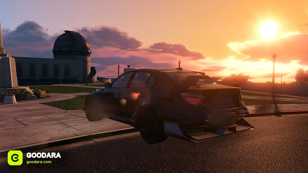 GR5 Widebody Sedan – Lore-Friendly M5 E60 with Air Ride & Sunroof for FiveM – image 2