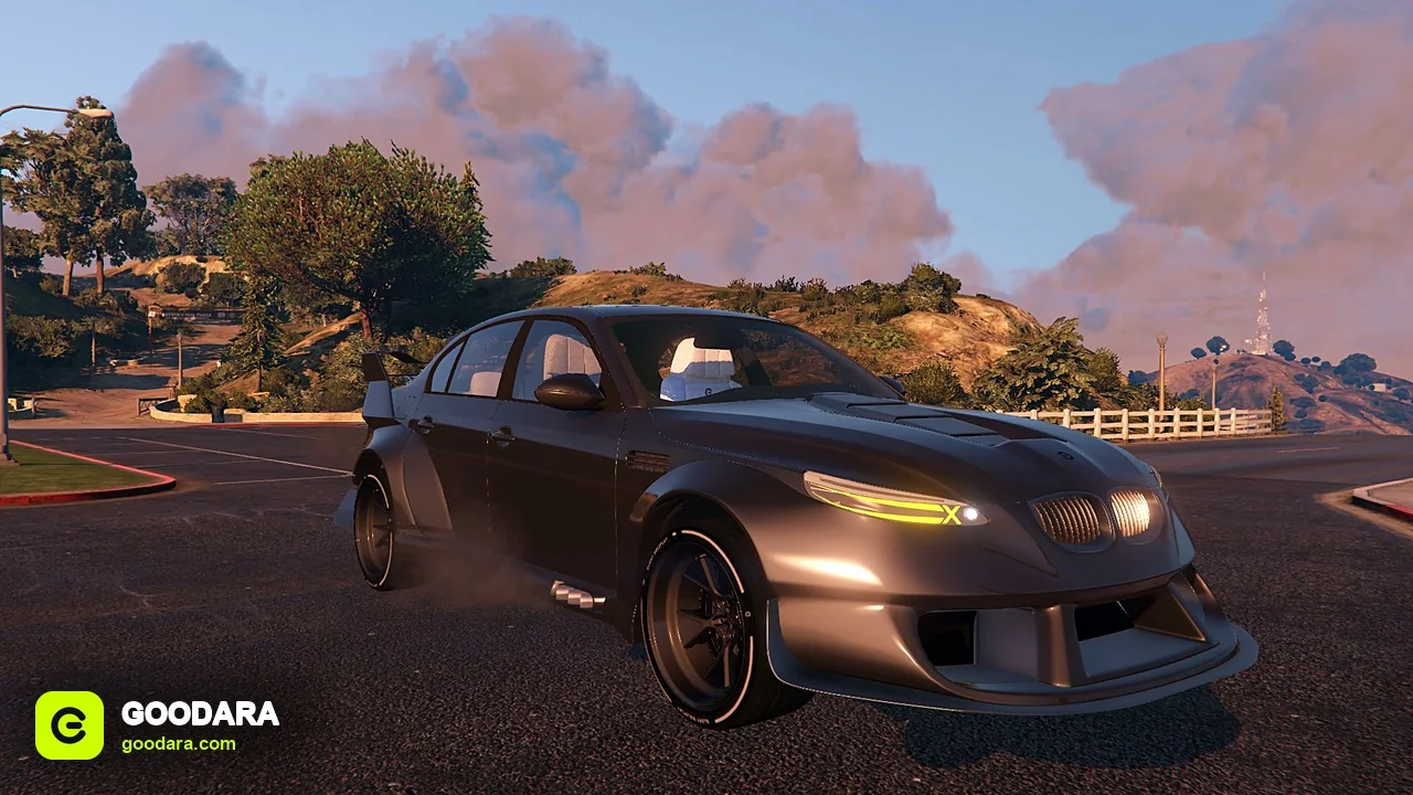 GR5 Widebody Sedan – Lore-Friendly M5 E60 with Air Ride & Sunroof for FiveM